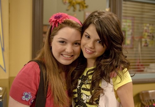  I'm here to talk about yesterday's Wizards of Waverly Place episode
